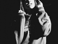 4nbXKa6TF-w